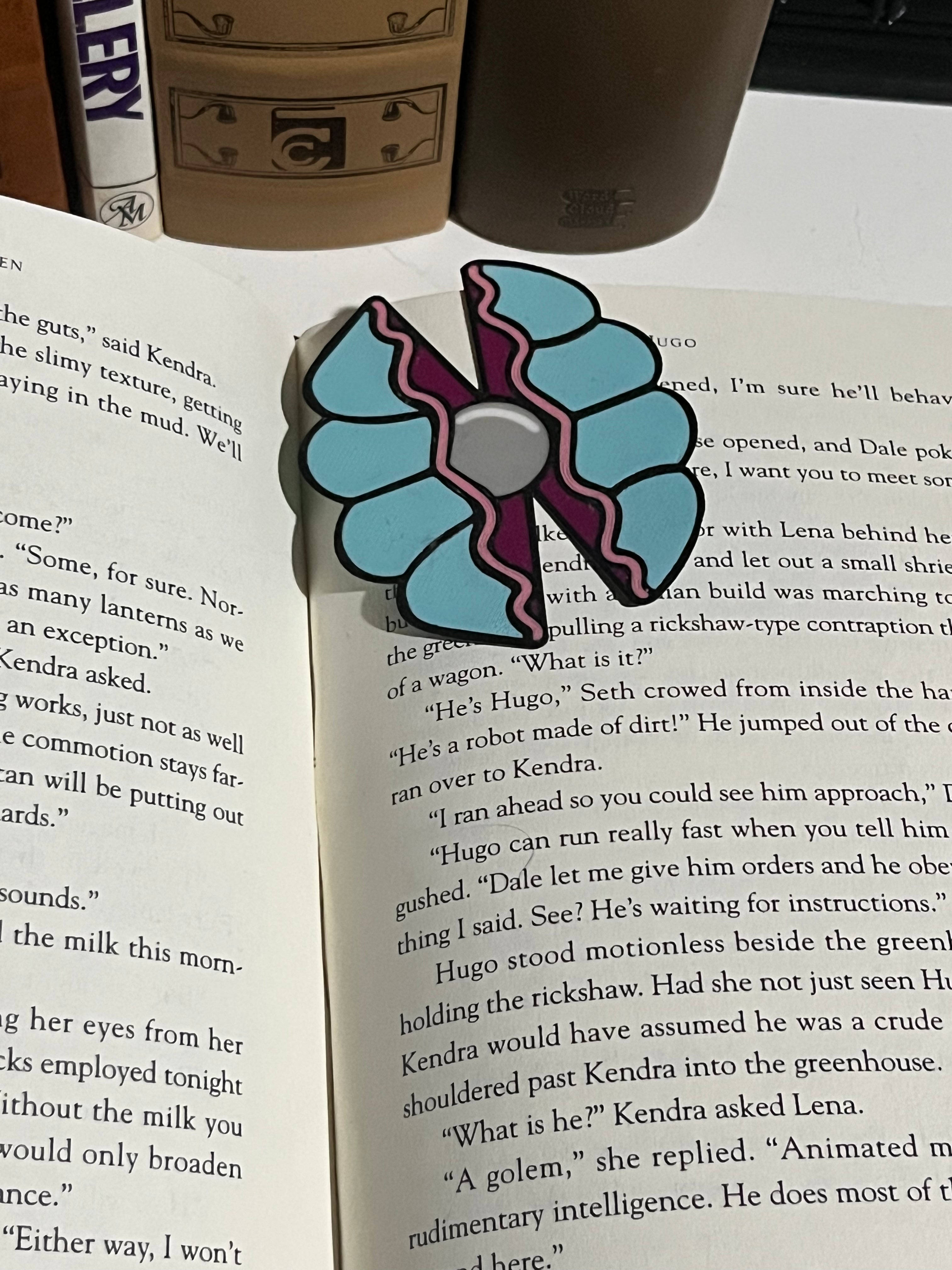 Clam Bookmark